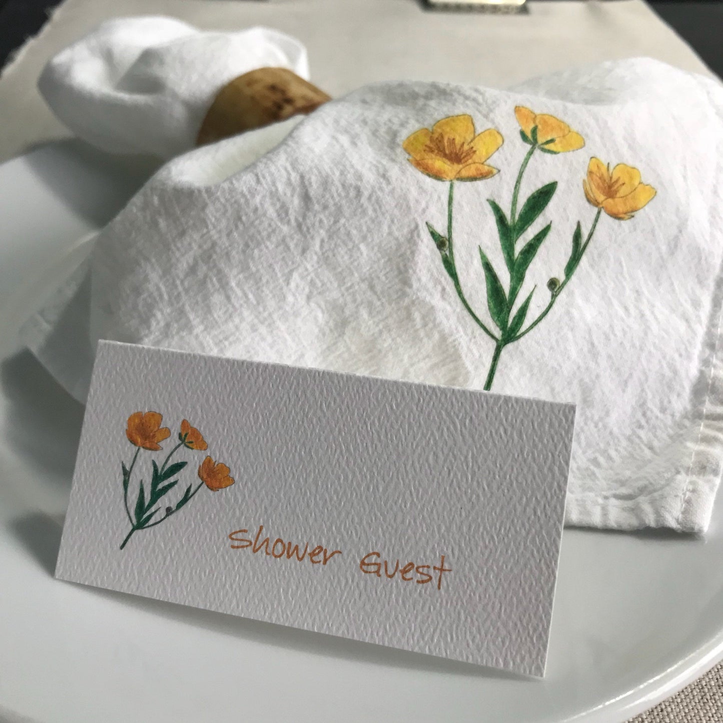 Buttercup Flowers Place Cards, Tented Cards, Personalized Seating, Blank Name Cards, Wedding Event Cards, Tented Cards, Bridal Shower, Party.