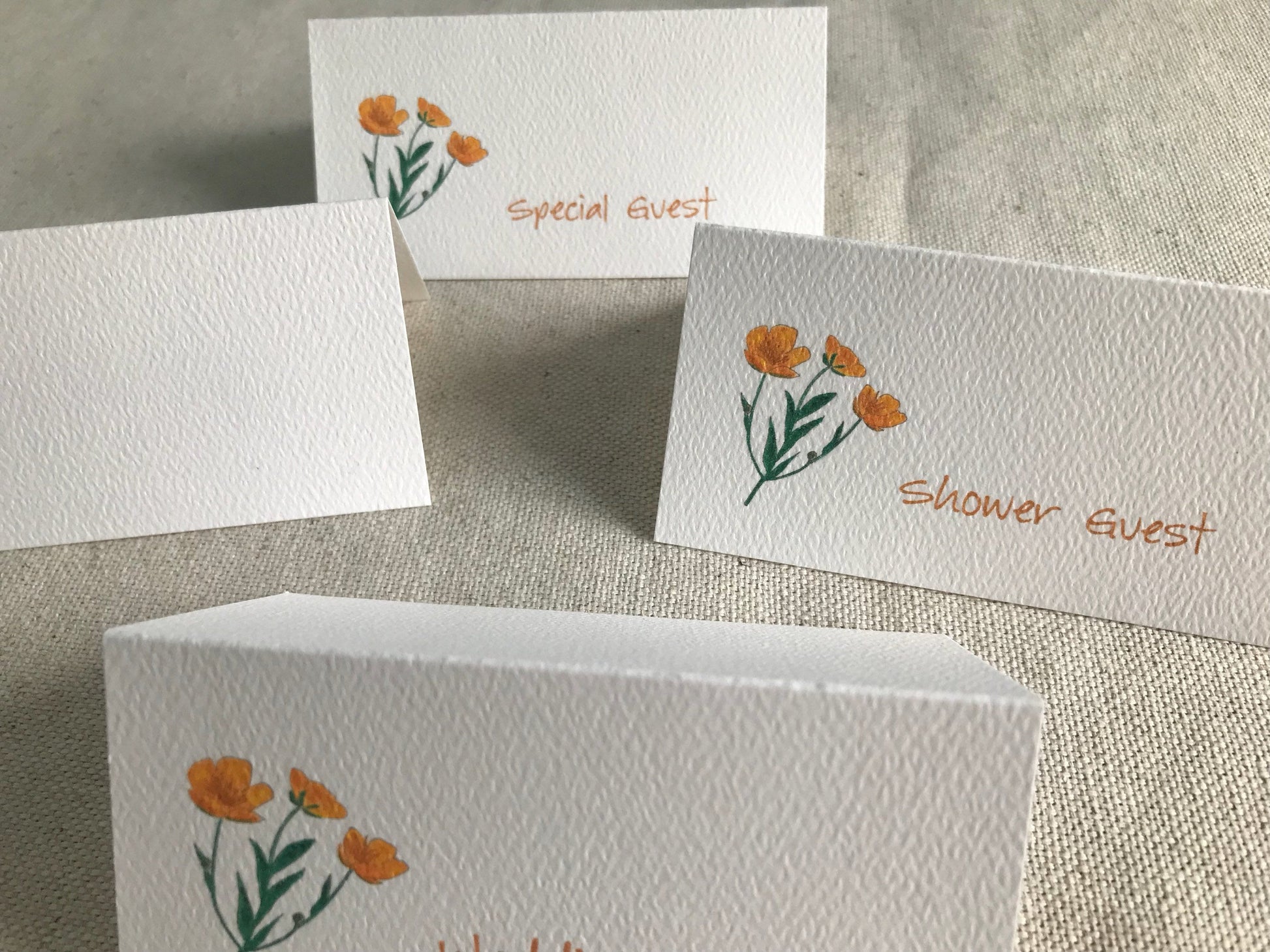 Buttercup Flowers Place Cards, Tented Cards, Personalized Seating, Blank Name Cards, Wedding Event Cards, Tented Cards, Bridal Shower, Party.